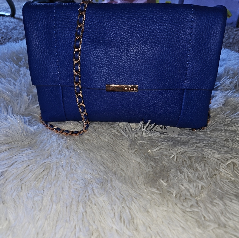 Ted Baker Sofe leather crossbody bag.